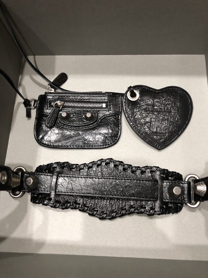 Ba1en*iaga le cagole bags